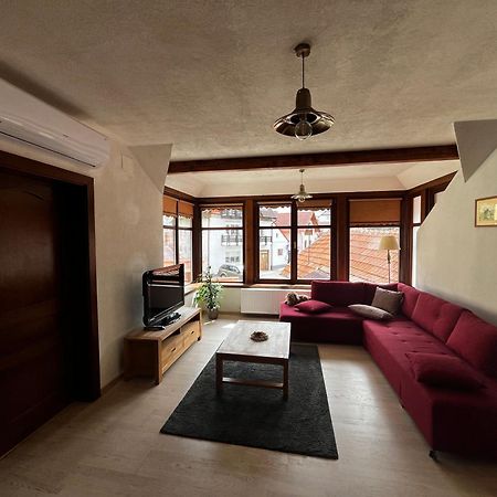 Cozy Apartment Брашов Екстер'єр фото
